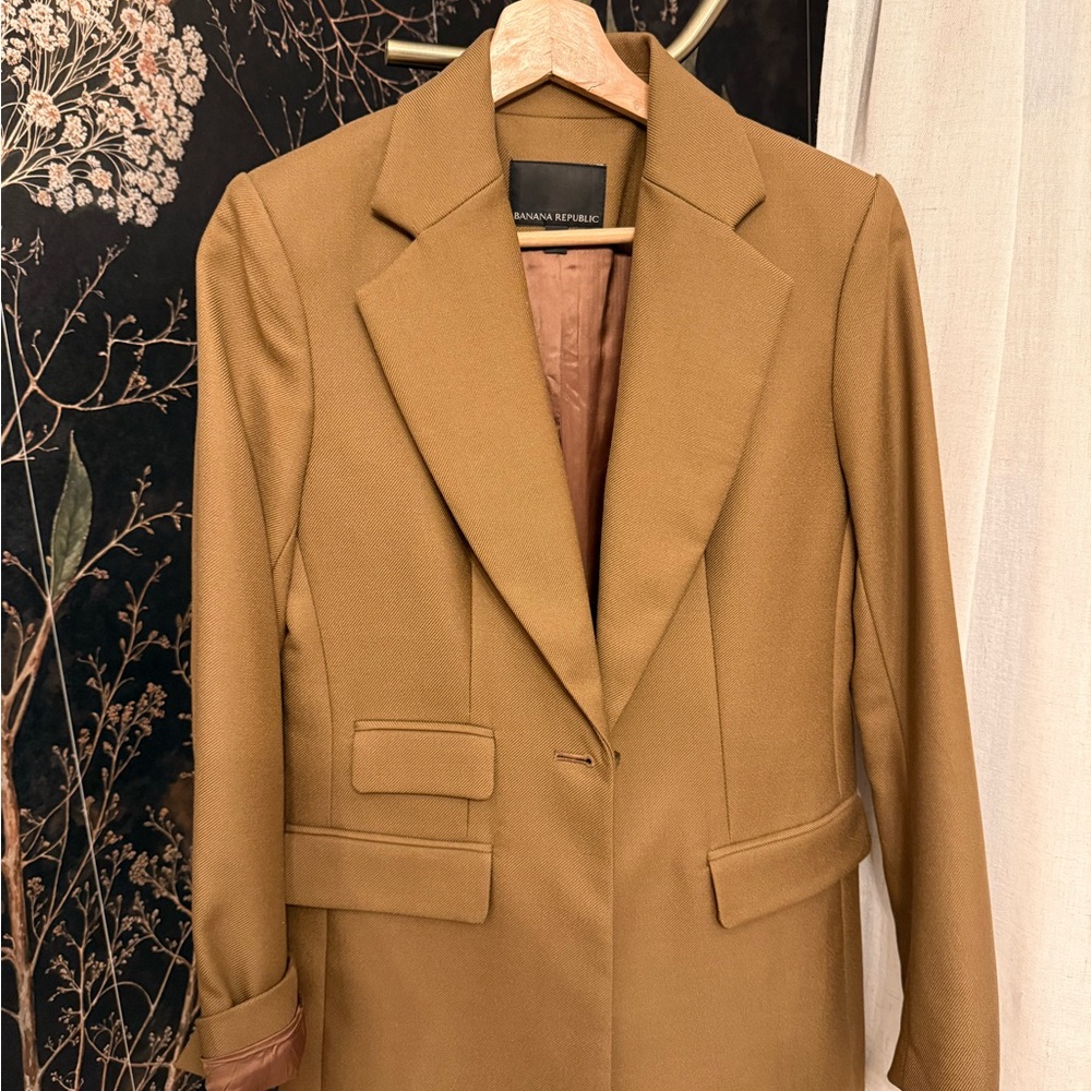 Banana Republic Women's Camel Blazer